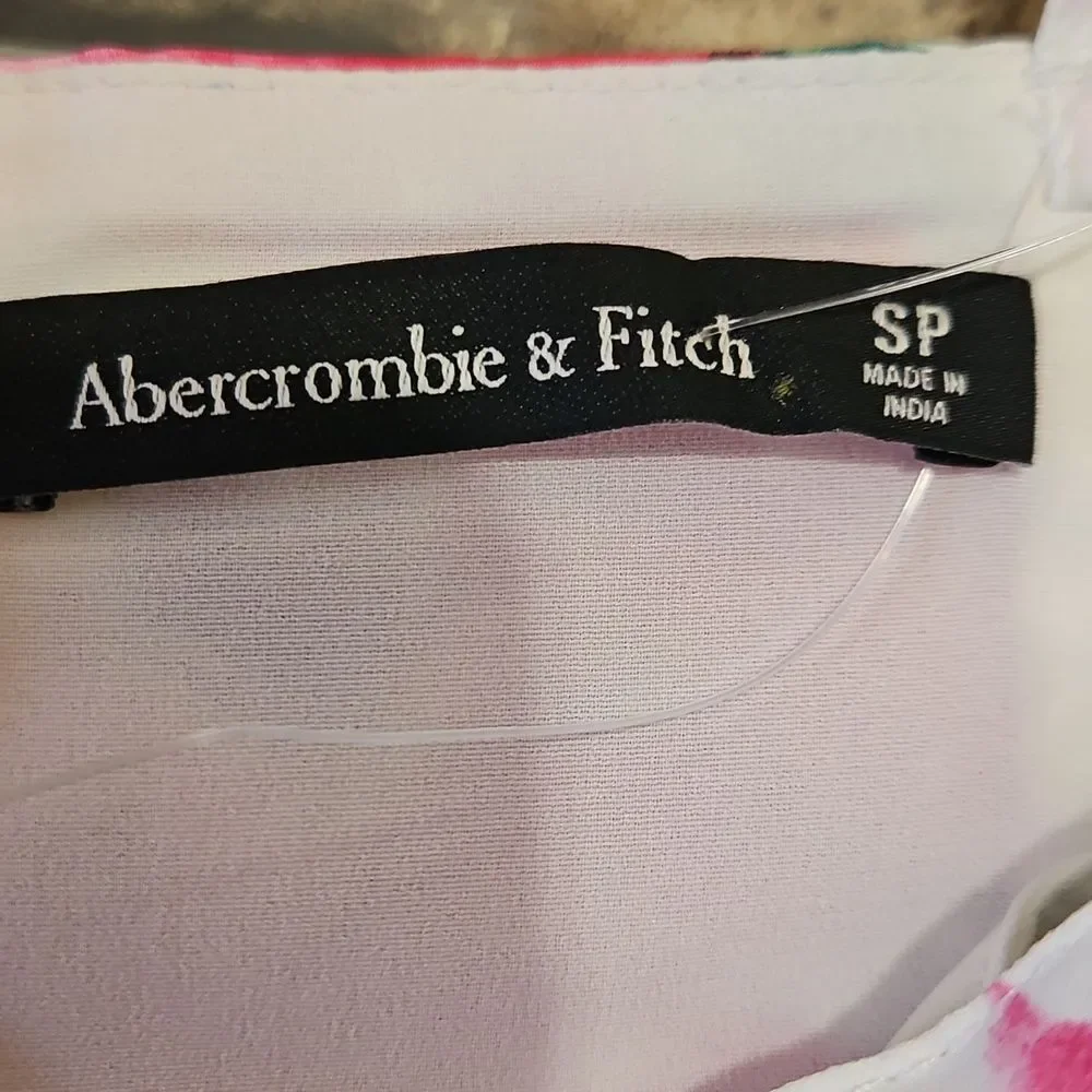 NWT Abercrombie & Fitch Dream Ruffle Floral Maxi Dress Size Small Petite